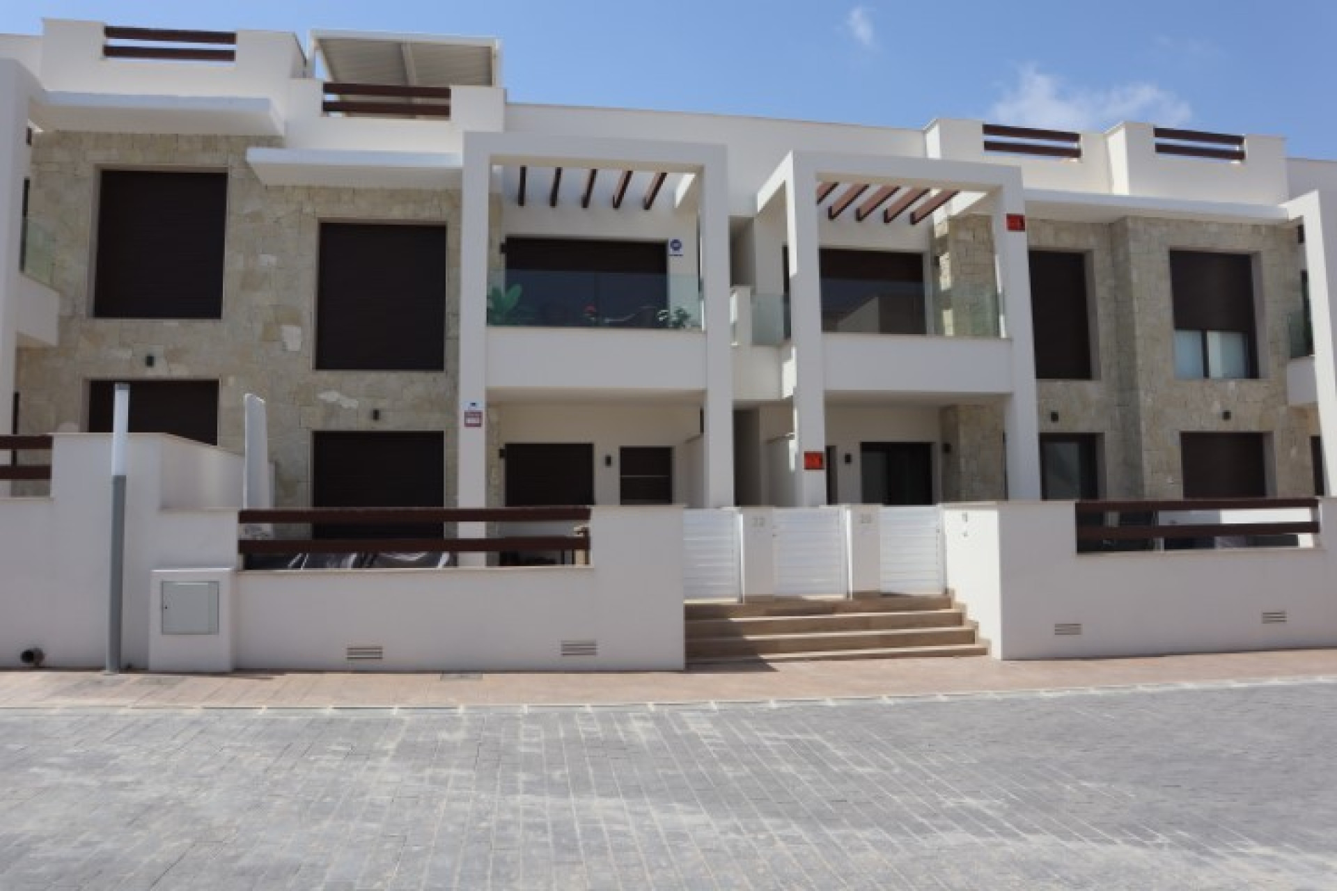 Wynajem długoterminowy - Mieszkanie w bloku - Torrevieja - Los Balcones