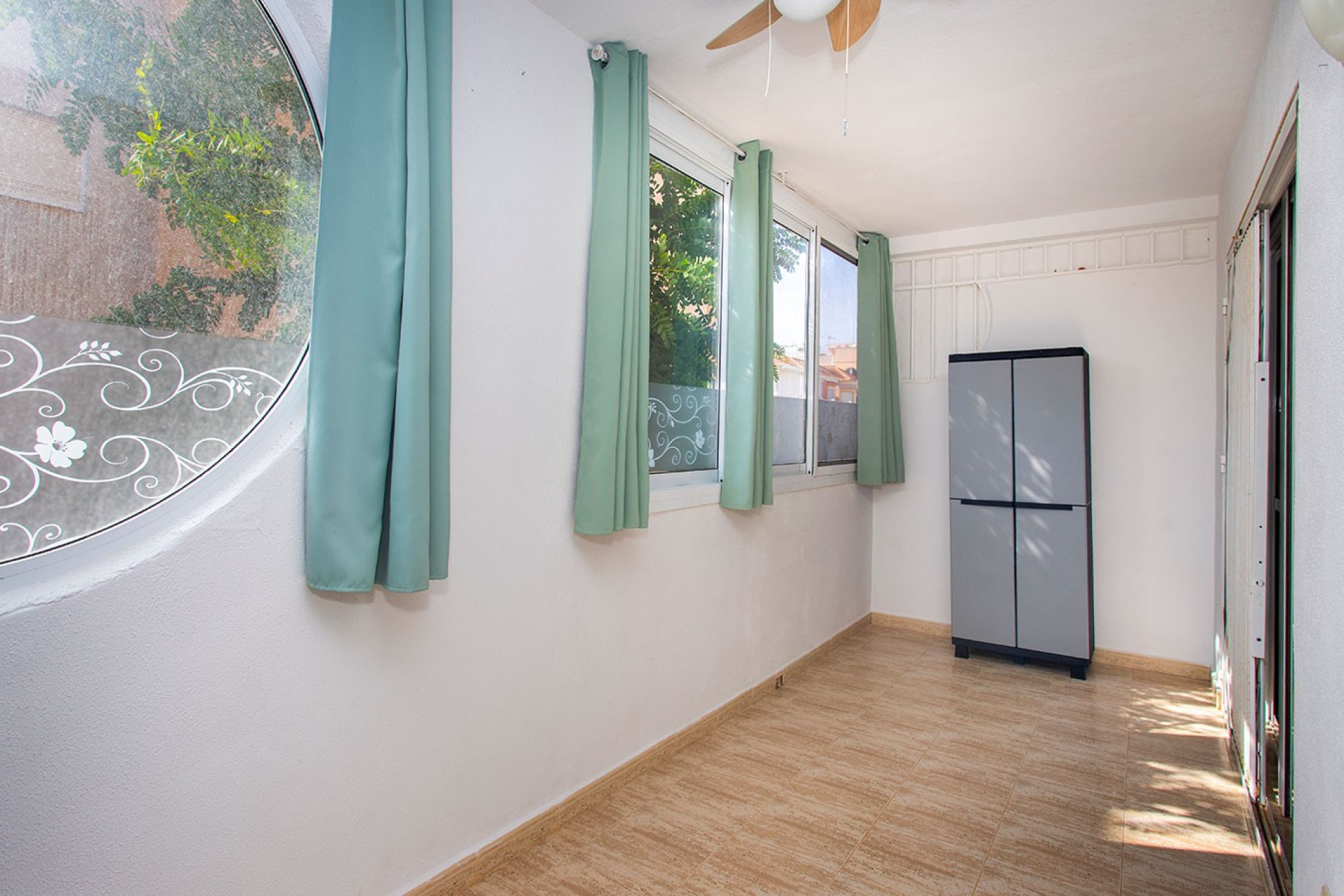 Wynajem długoterminowy - Mieszkanie w bloku - Torrevieja - torrevieja