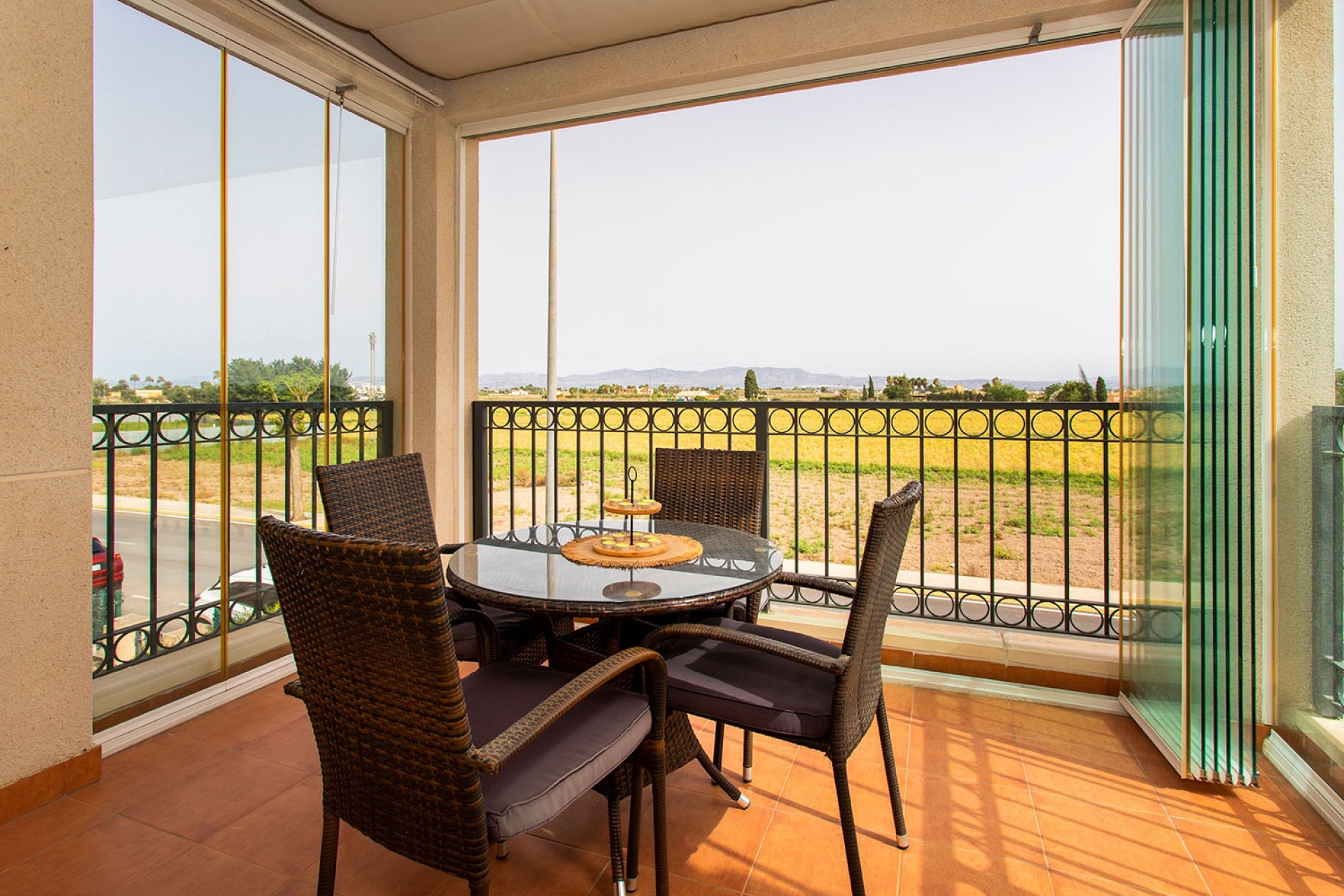 Wynajem długoterminowy - Mieszkanie w bloku - 