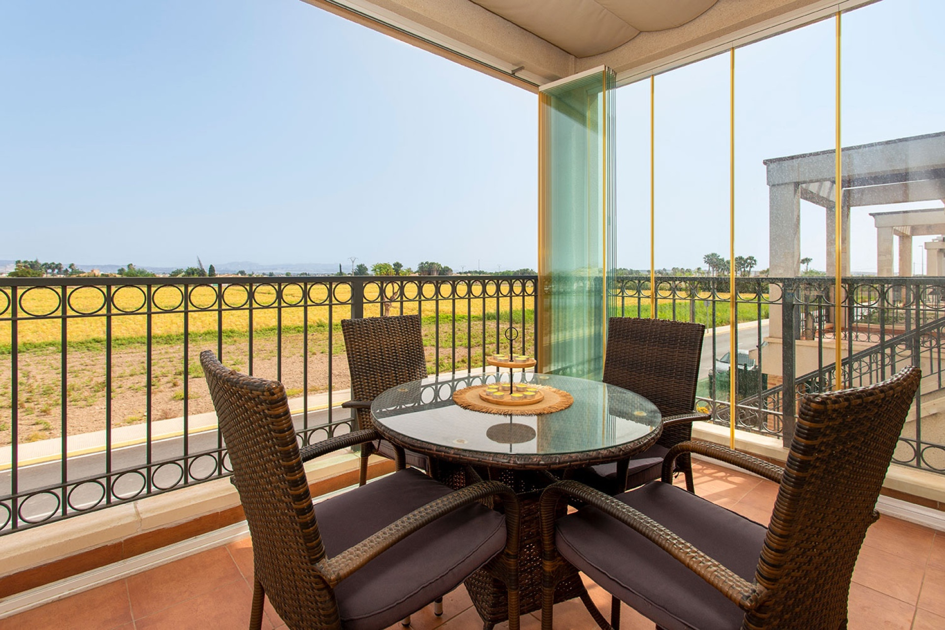 Wynajem długoterminowy - Mieszkanie w bloku - 