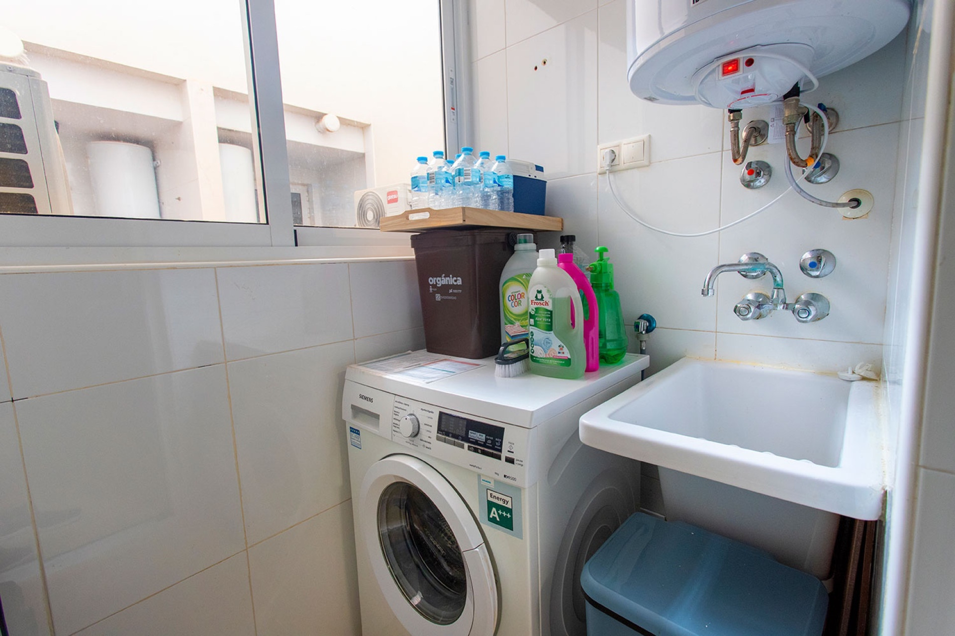 Wynajem długoterminowy - Mieszkanie w bloku - 