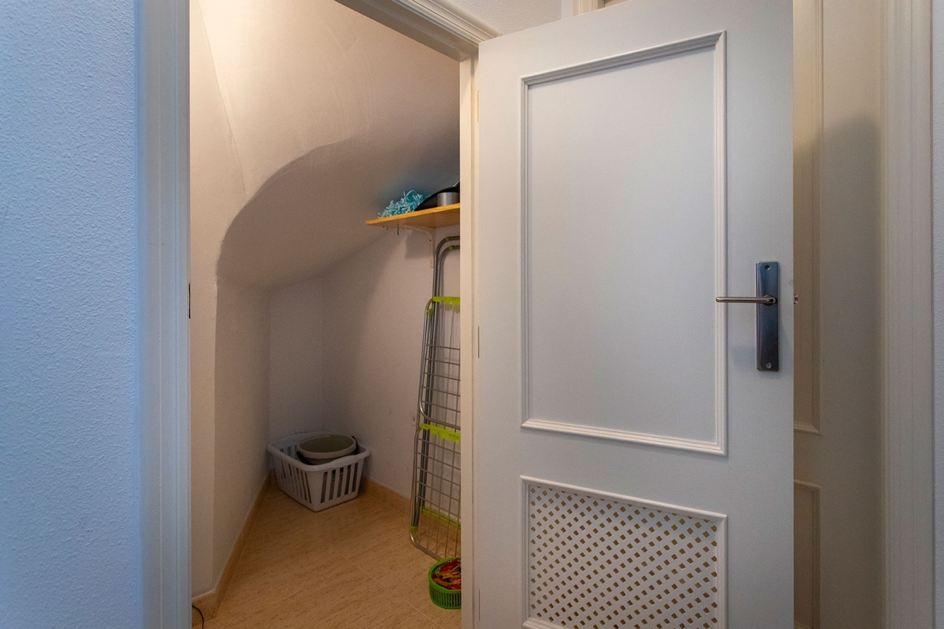 Wynajem długoterminowy - Mieszkanie w bloku - 