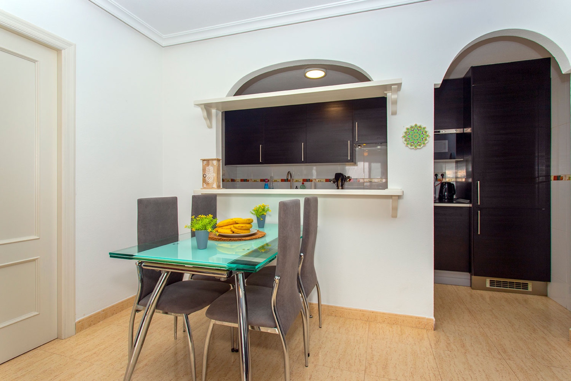 Wynajem długoterminowy - Mieszkanie w bloku - 