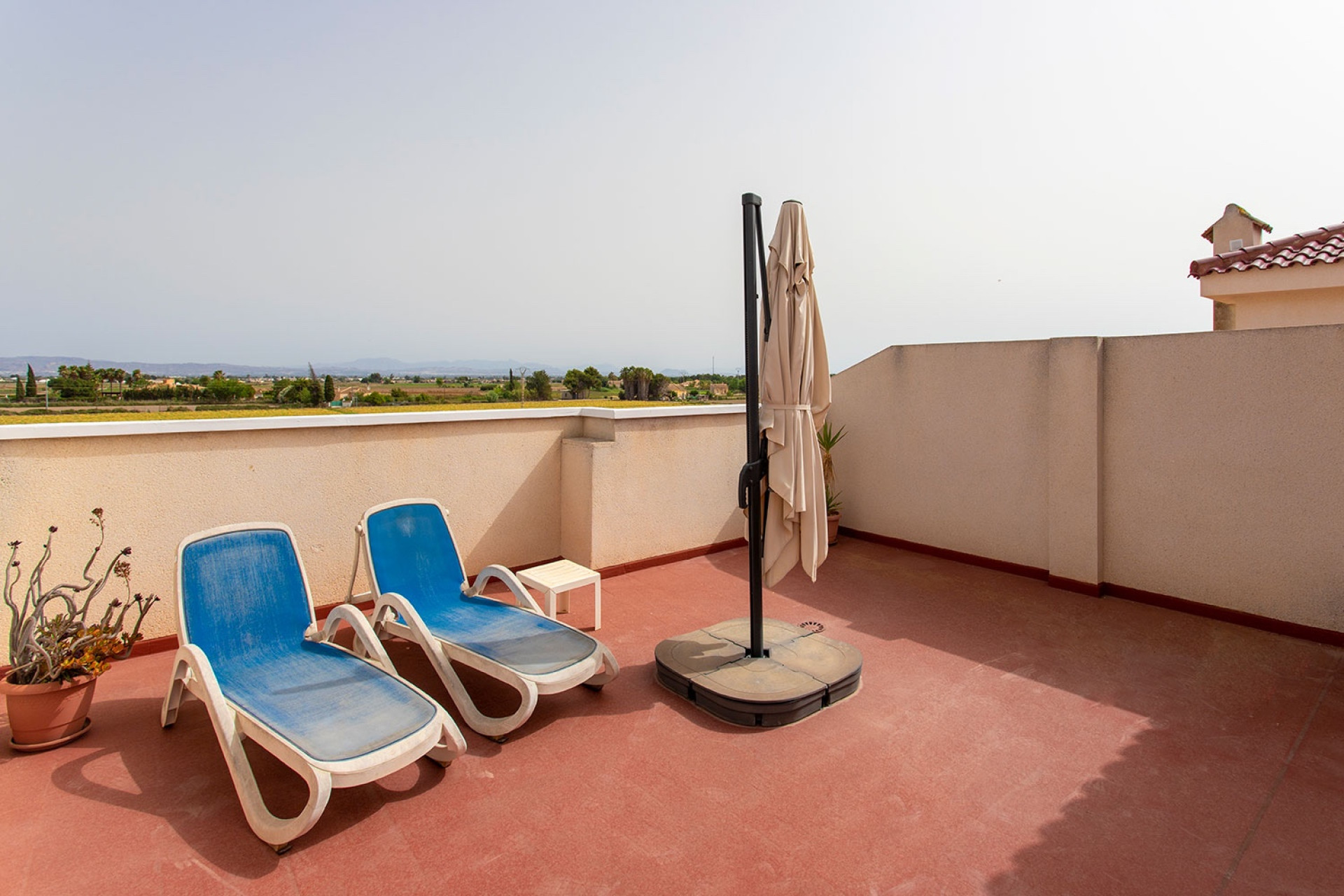 Wynajem długoterminowy - Mieszkanie w bloku - 