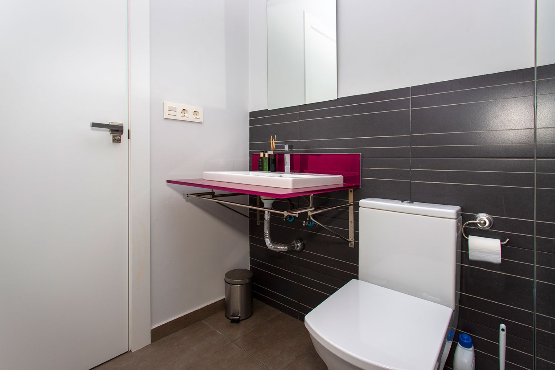 Wynajem długoterminowy - Villa - Algorfa