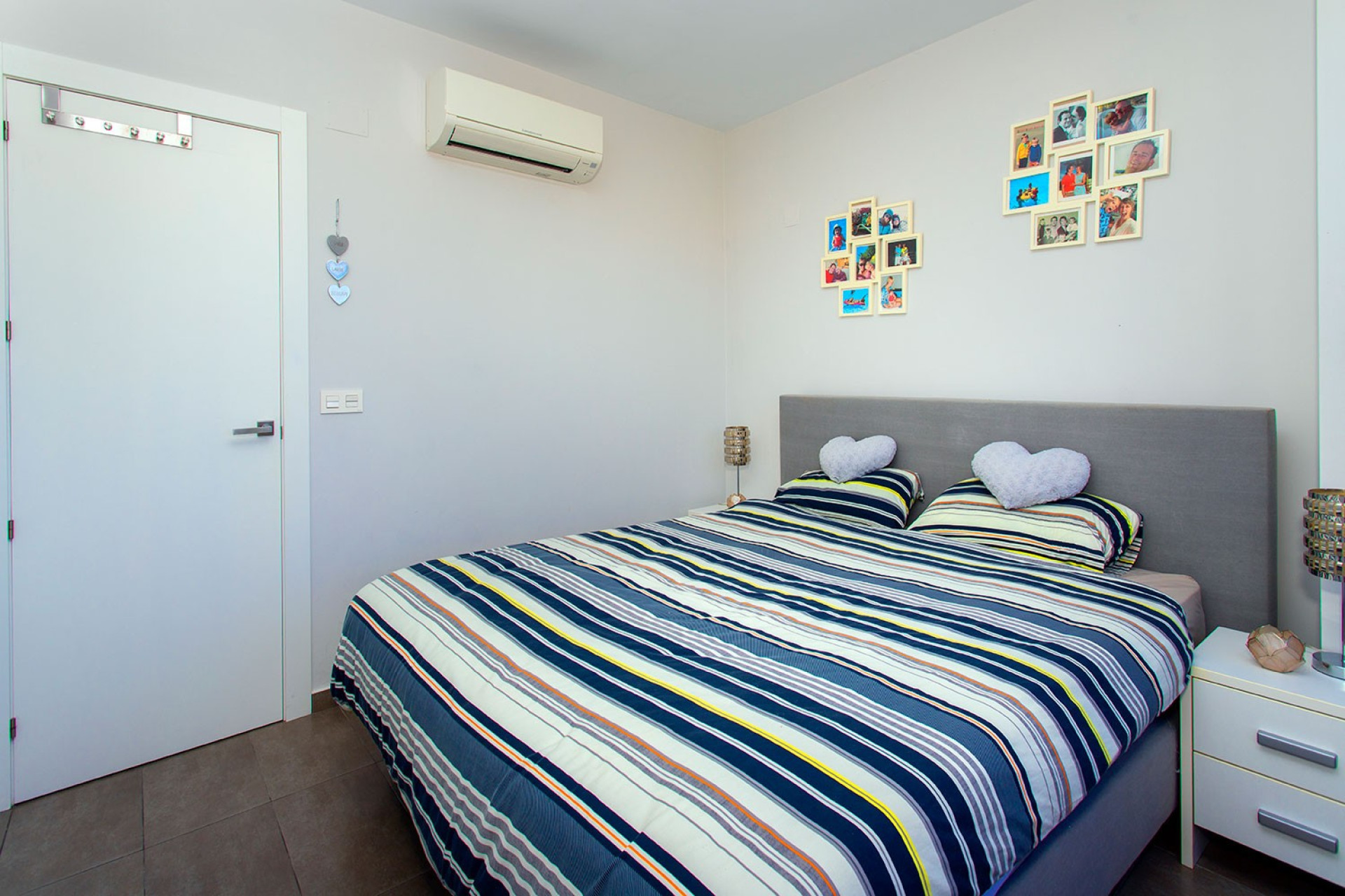 Wynajem długoterminowy - Villa - Algorfa