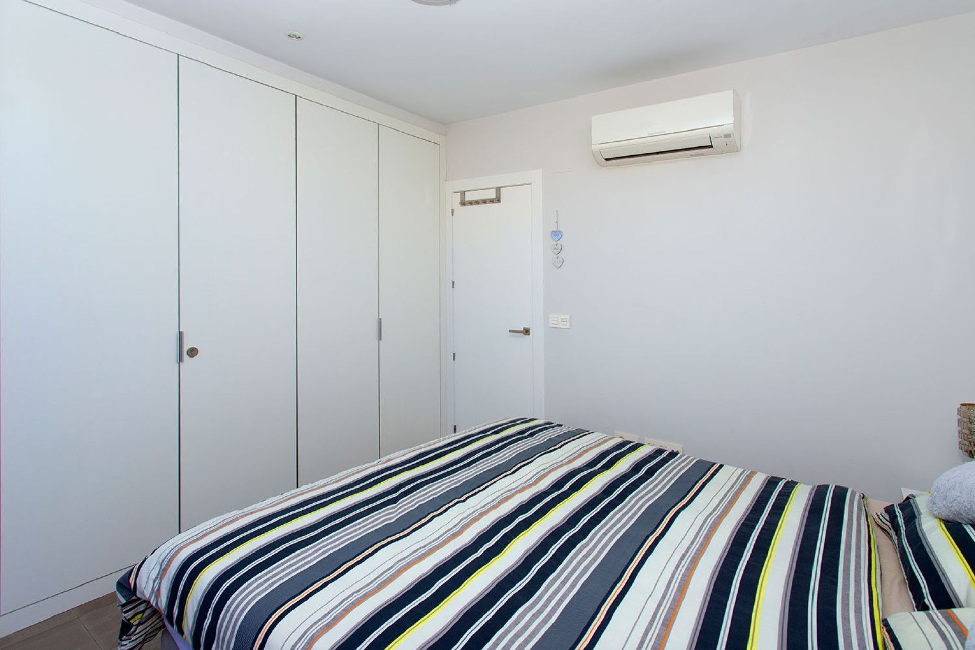 Wynajem długoterminowy - Villa - Algorfa