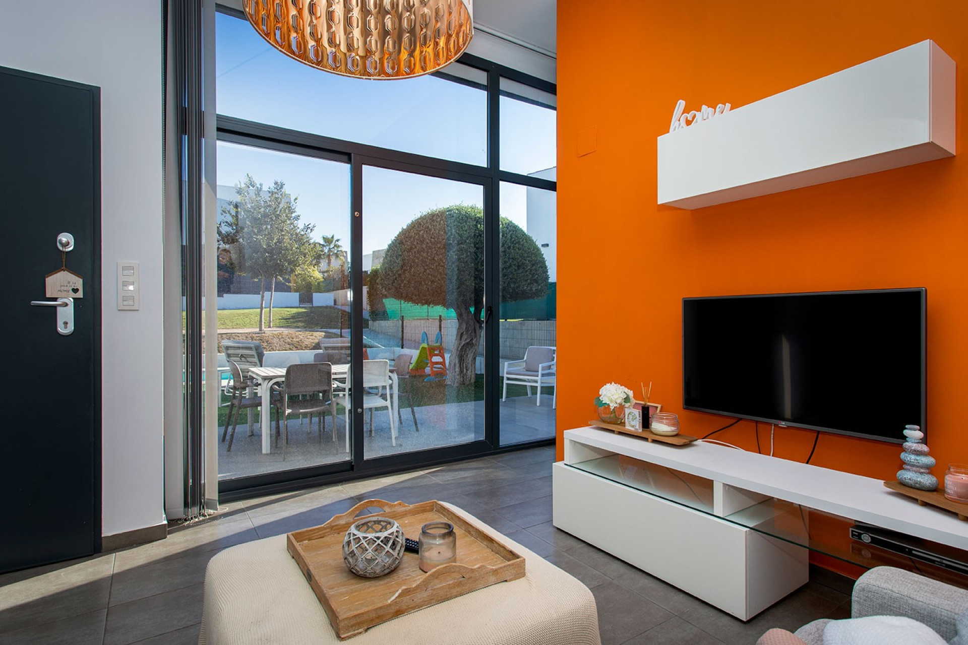 Wynajem długoterminowy - Villa - Algorfa