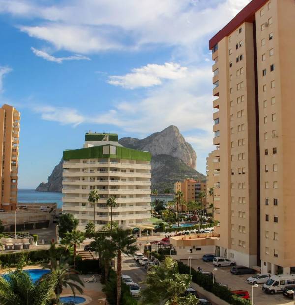 Ekskluzywne Apartamenty w Calp 200 Metrów od Morza