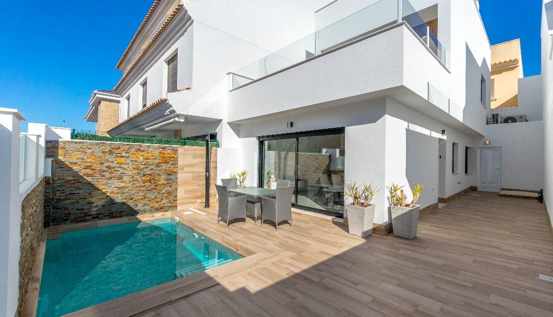 Reihenhäuser in San Pedro del Pinatar mit privatem Pool