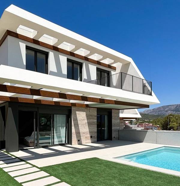 Detached Homes in Polop with Sea Views
