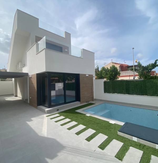 Detached Homes in Los Alcázares