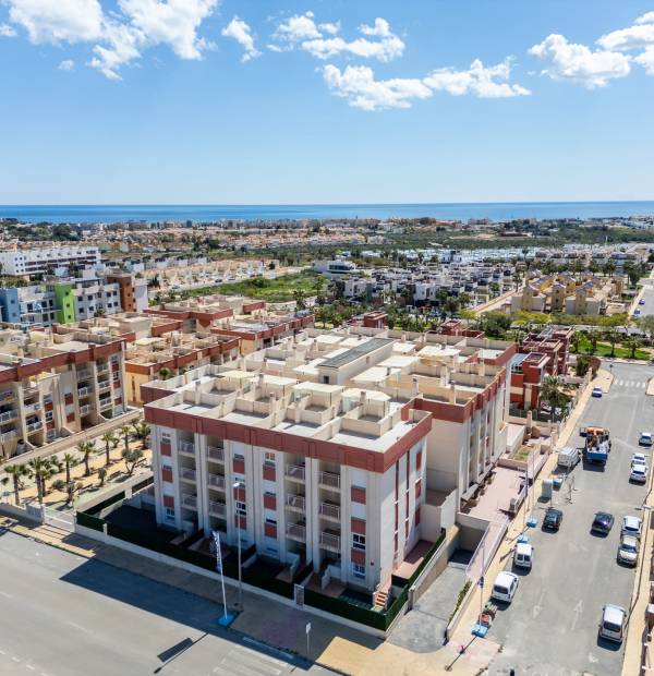 Residencial en Orihuela: Tu Nuevo Hogar Cerca del Mar