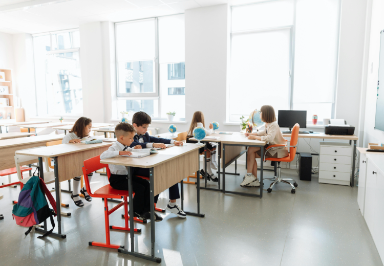 Buying a home on the Costa Blanca: an educational guide for families seeking quality of life