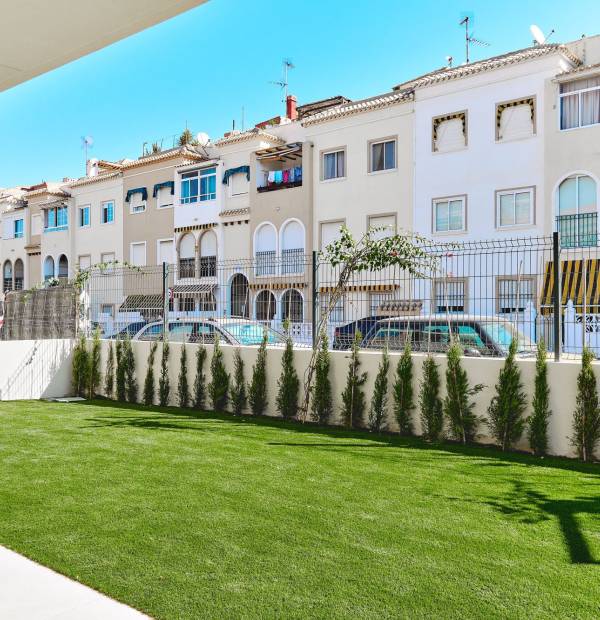 Bungalowy w Torrevieja 350 Metrów od Morza