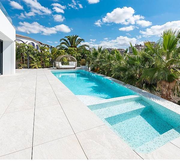 Villa Exclusive à Calpe à 1 km de la Mer