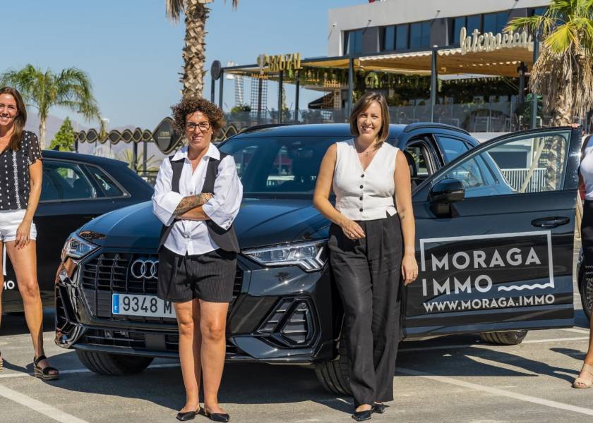 Sell <em>with us</em>