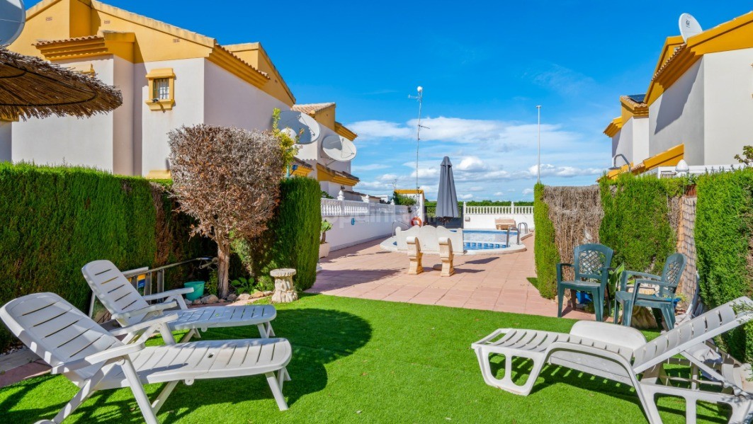 Villa · Resale - Guardamar del Segura · Alicante · Spain Villa · Resale - Guardamar del Segura · Alicante · Spain