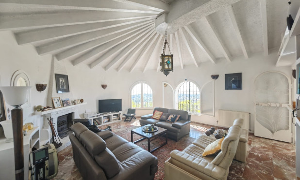 Resale - Villa - Benissa