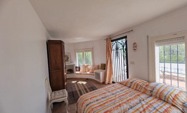 Resale - Villa - Benissa