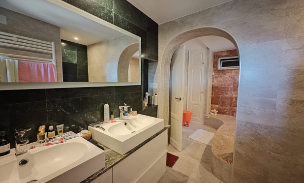 Resale - Villa - Benissa