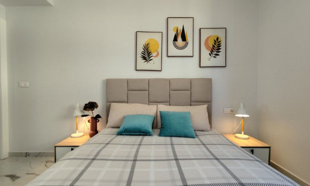 Herverkoop - Appartement / flat - Orihuela Costa