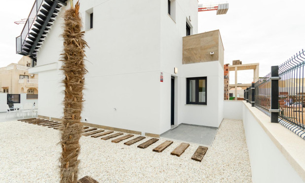 Obra nueva - Villa - Torrevieja - Torretas