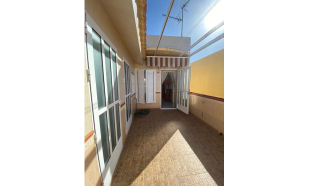 Reventa - Apartamento / piso - Los Alcazares