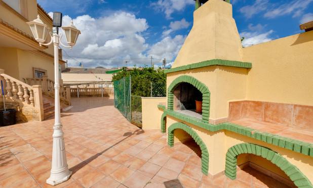 Herverkoop - Villa - Orihuela