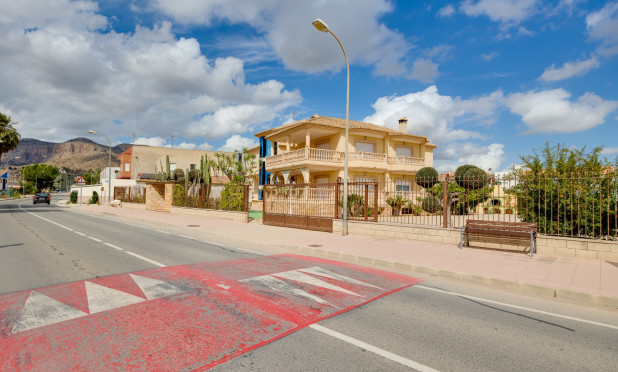 Herverkoop - Villa - Orihuela