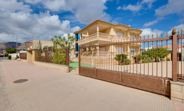 Herverkoop - Villa - Orihuela