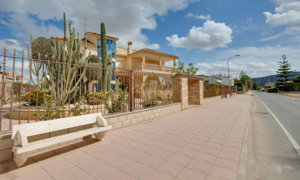 Herverkoop - Villa - Orihuela