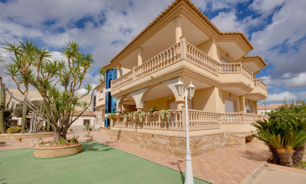Herverkoop - Villa - Orihuela