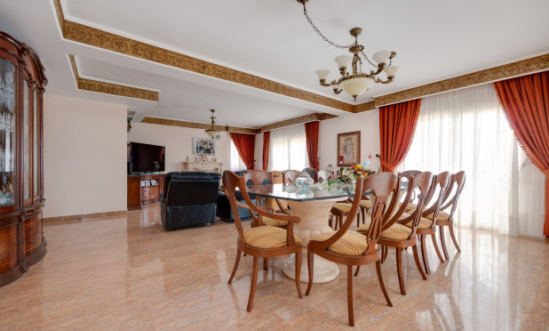 Herverkoop - Villa - Orihuela