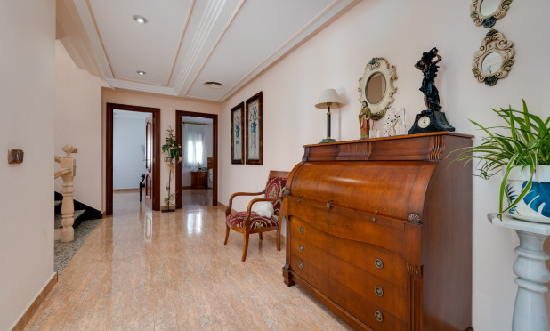 Herverkoop - Villa - Orihuela