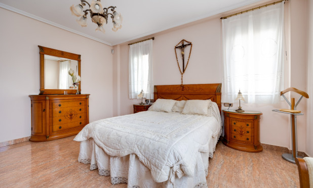 Herverkoop - Villa - Orihuela