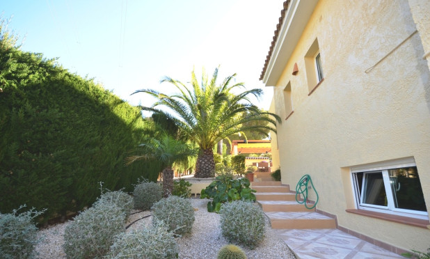 Odsprzedaż - Villa - Altea