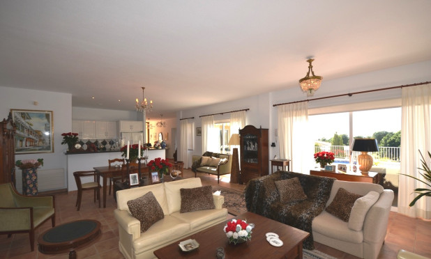 Odsprzedaż - Villa - Altea