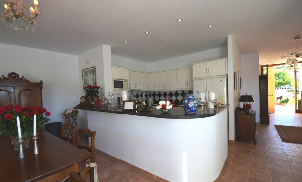 Odsprzedaż - Villa - Altea