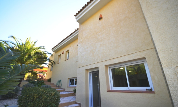 Odsprzedaż - Villa - Altea