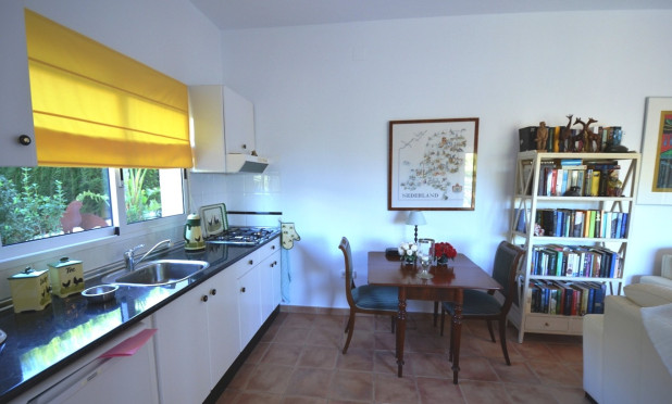 Odsprzedaż - Villa - Altea