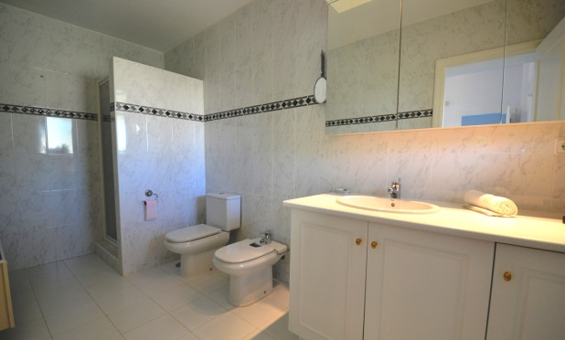 Odsprzedaż - Villa - Altea