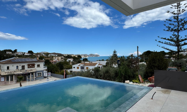 Resale - Villa - Benissa