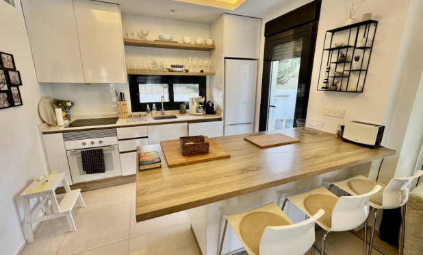 Odsprzedaż - Villa - Ciudad Quesada