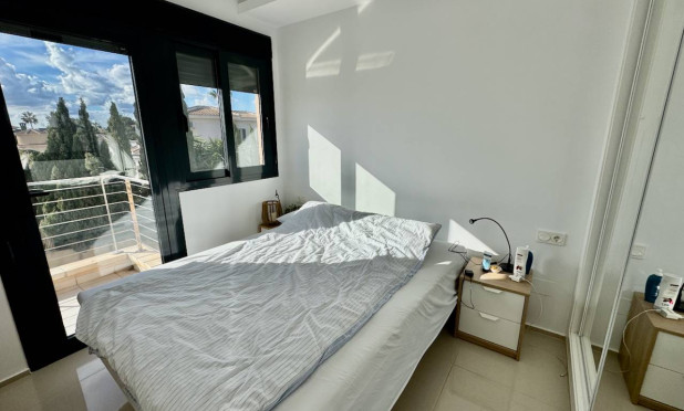 Odsprzedaż - Villa - Ciudad Quesada