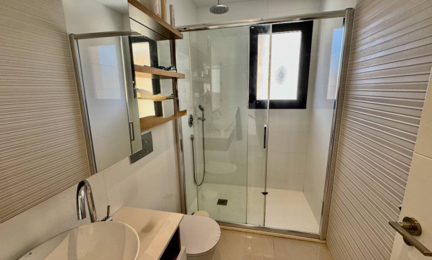 Odsprzedaż - Villa - Ciudad Quesada