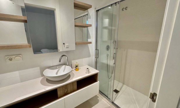 Odsprzedaż - Villa - Ciudad Quesada