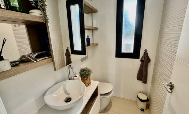 Odsprzedaż - Villa - Ciudad Quesada