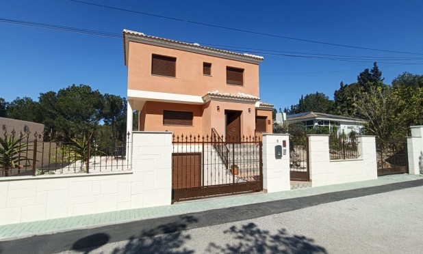 Herverkoop - Villa - Pinar de Campoverde