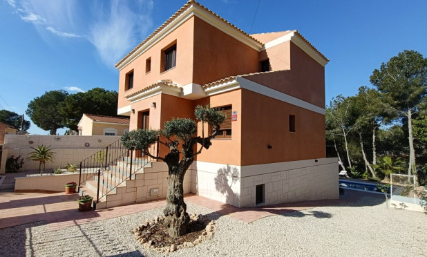Herverkoop - Villa - Pinar de Campoverde